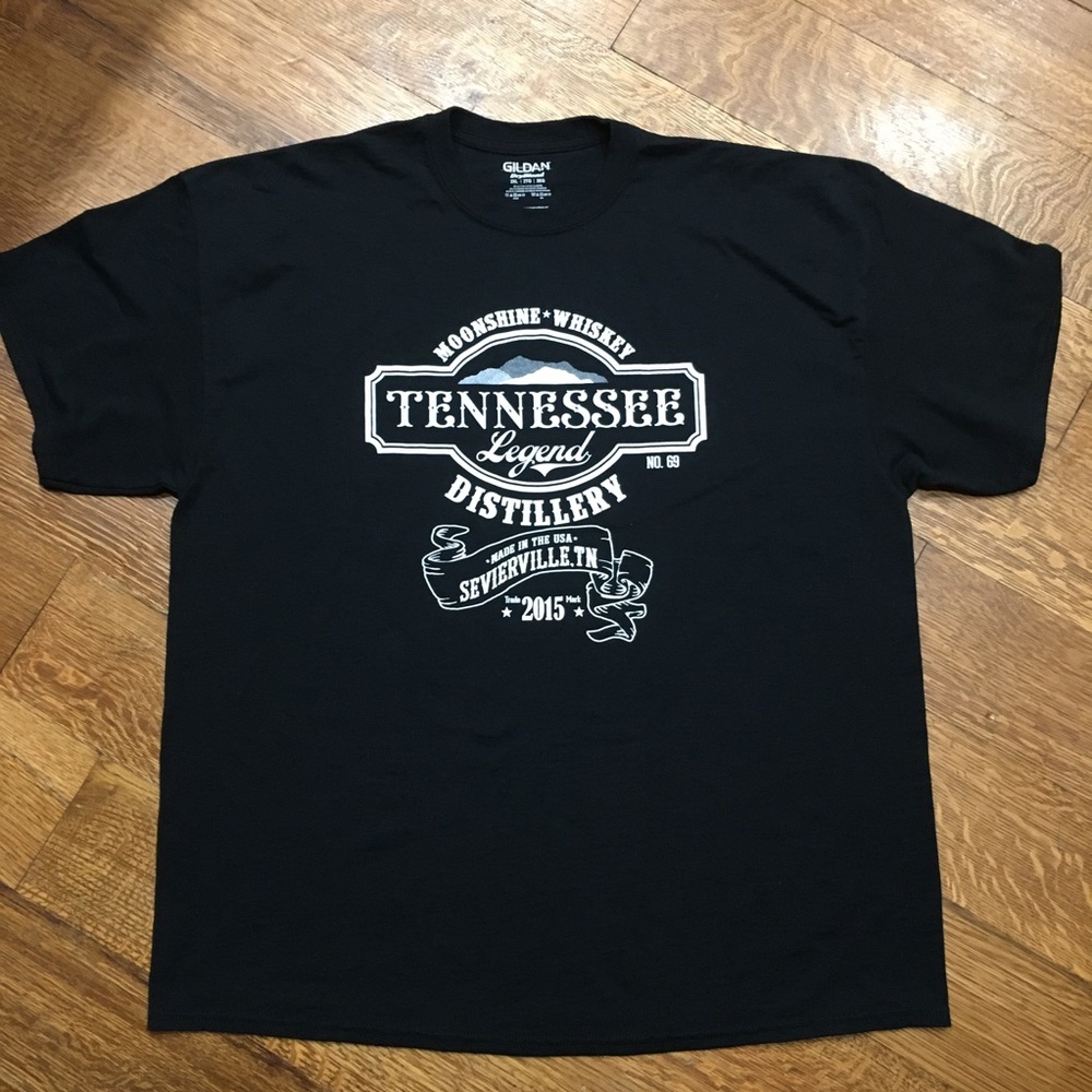 Tennessee Legend Distillery T-shirt men’s size 2XL
